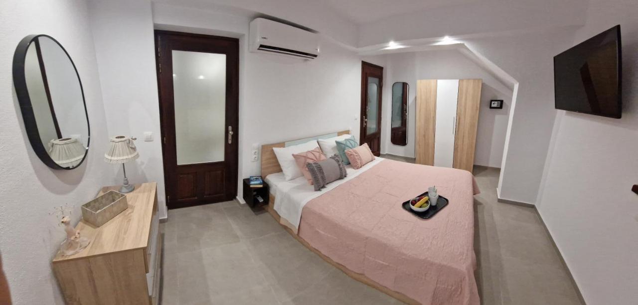 Apartamento Το Στενάκι Skiathos Exterior foto
