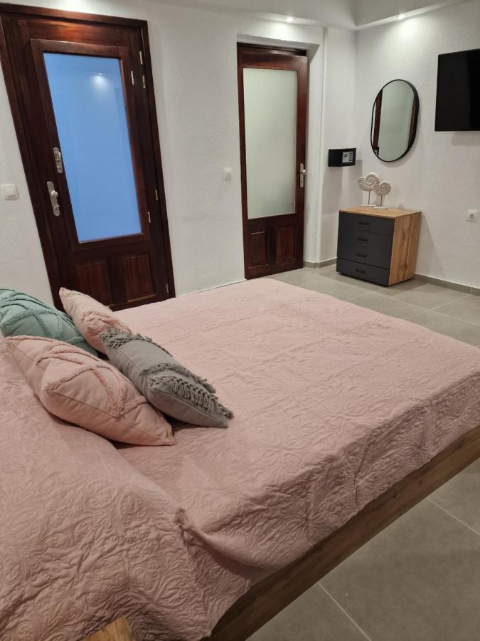 Apartamento Το Στενάκι Skiathos Exterior foto