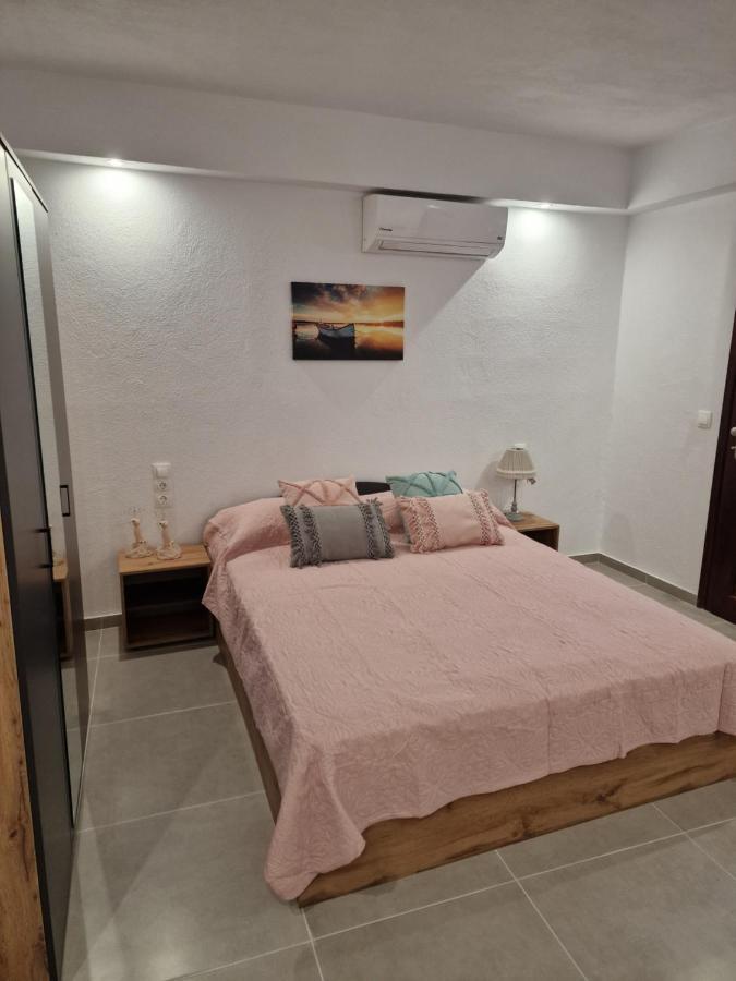 Apartamento Το Στενάκι Skiathos Exterior foto